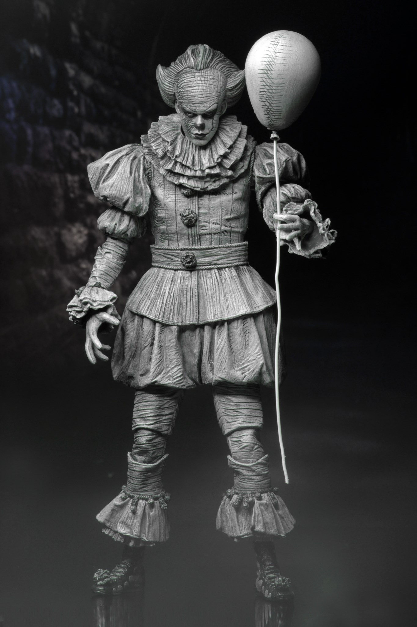 NECA-Pennywise-SDCC-012.jpg