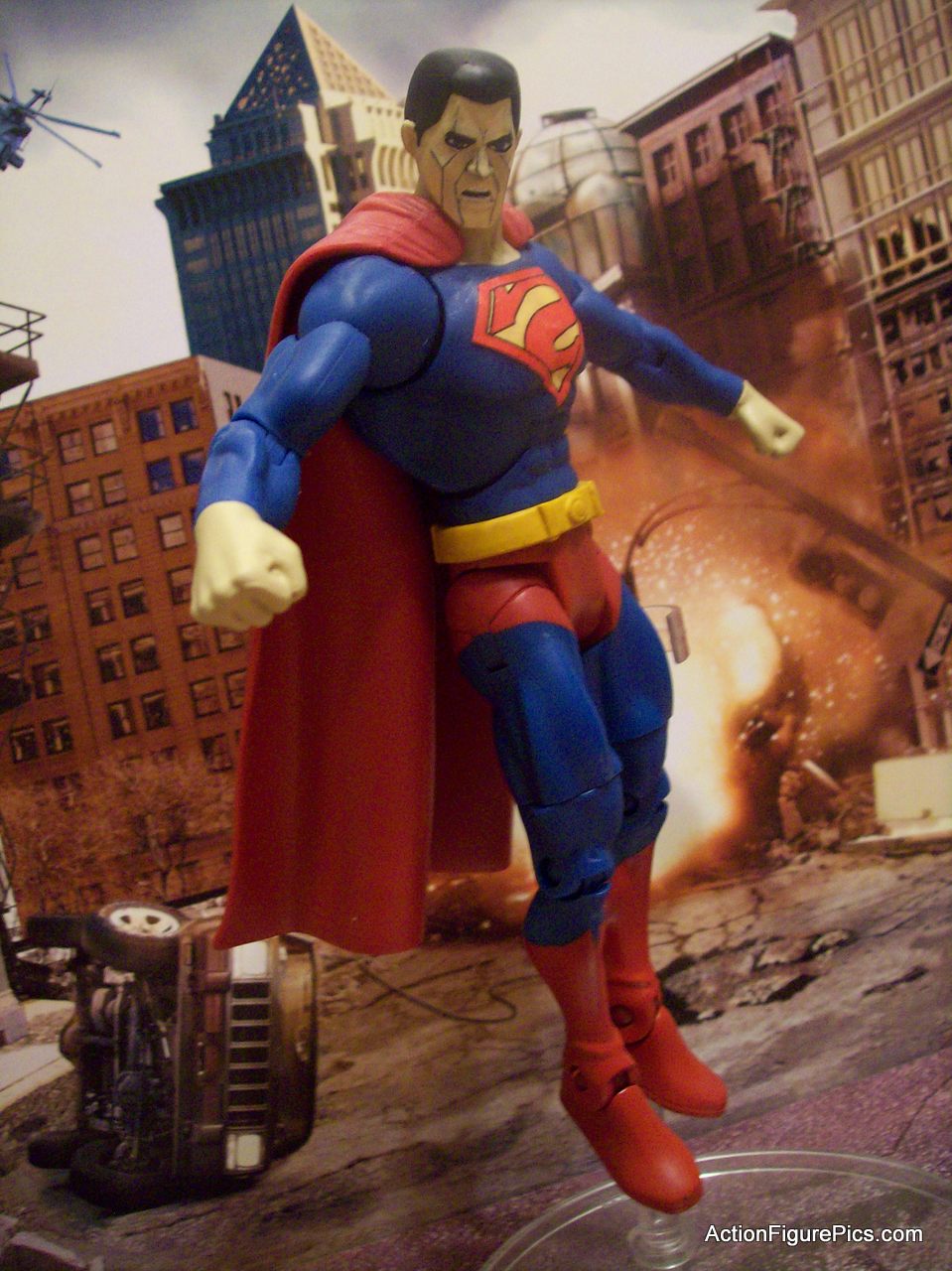 DC-Universe-Bizarro-custom-flying-2.jpg