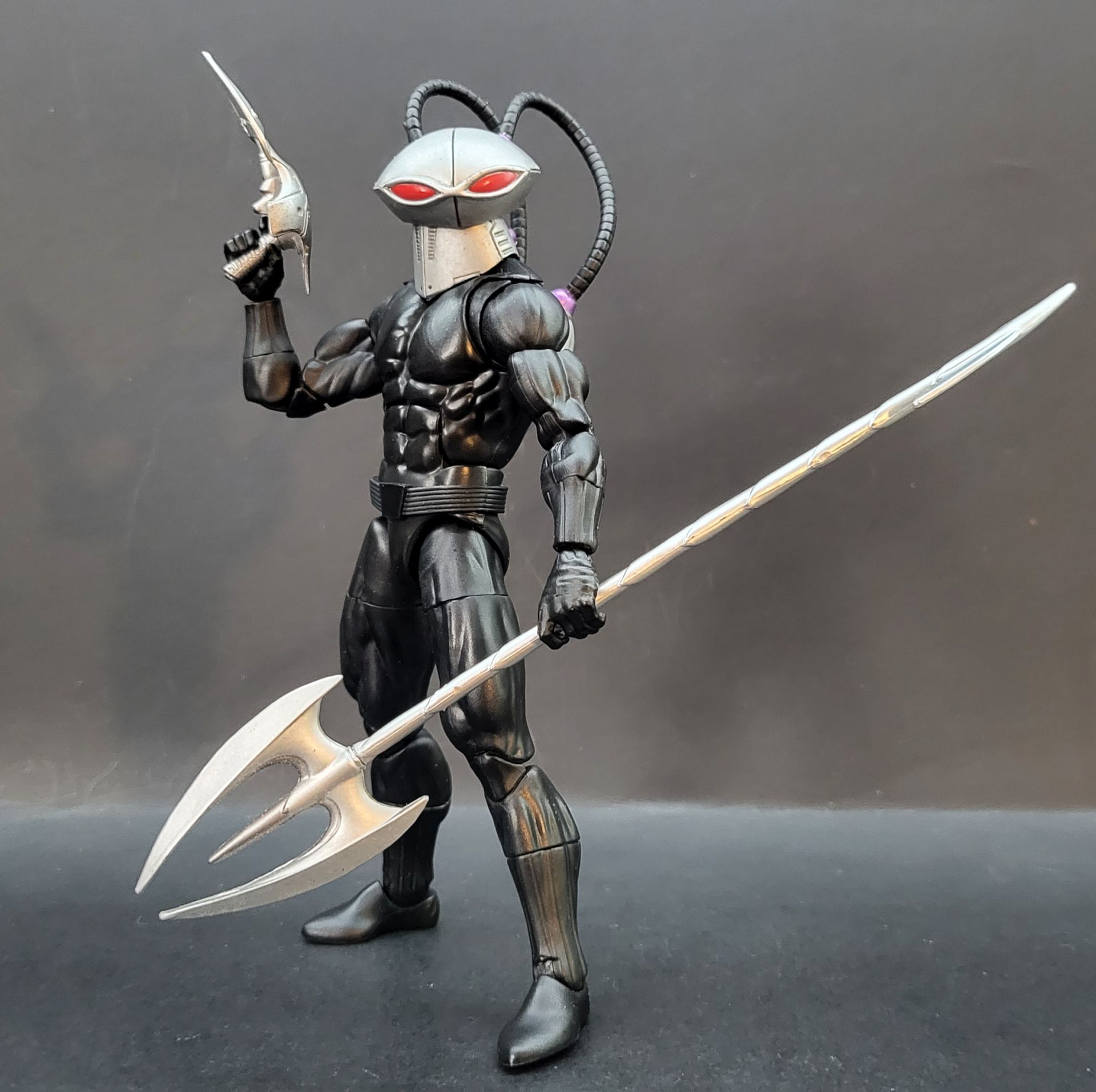 Custom-Black-Manta-03.jpg