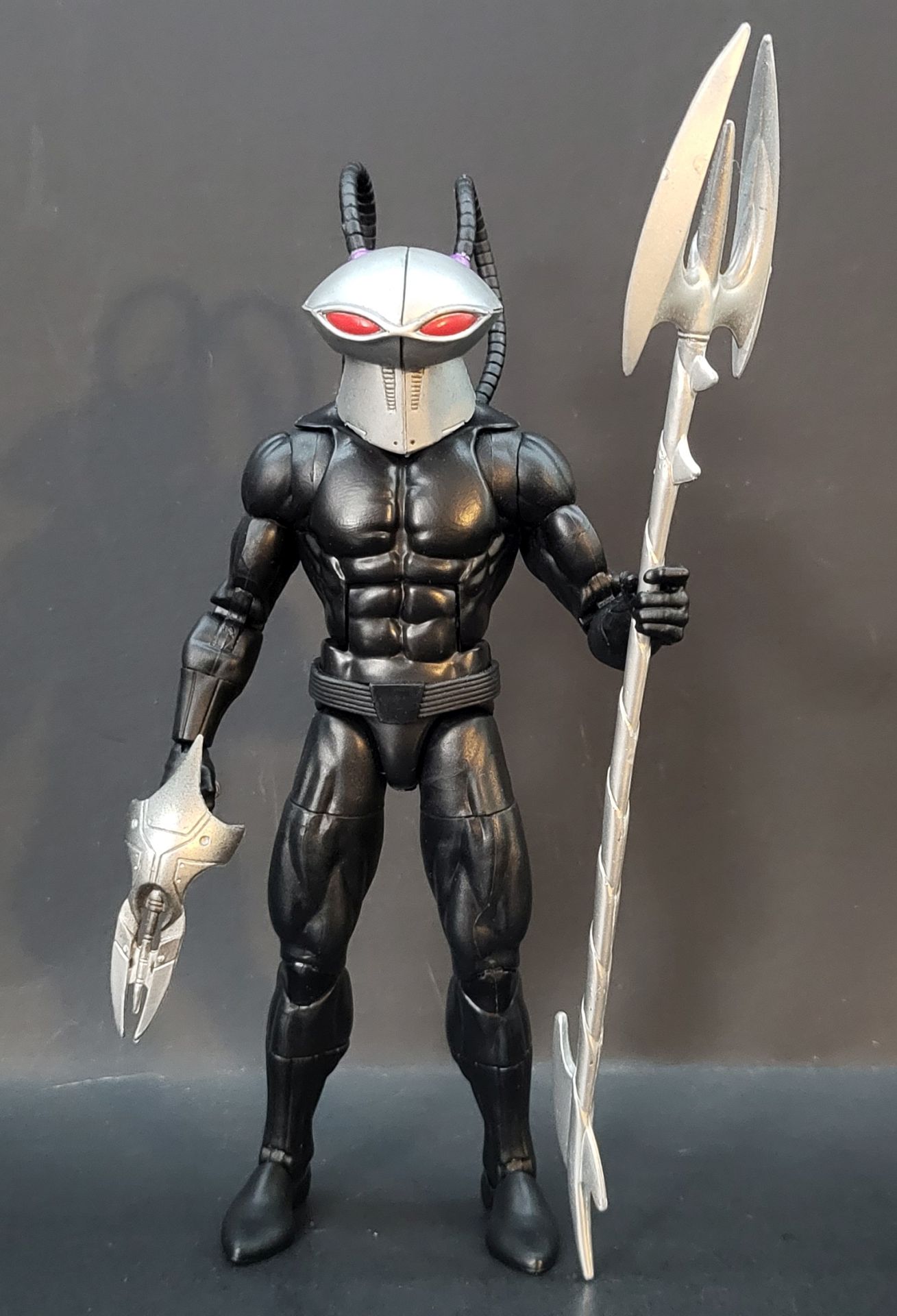 Custom-Black-Manta-05.jpg