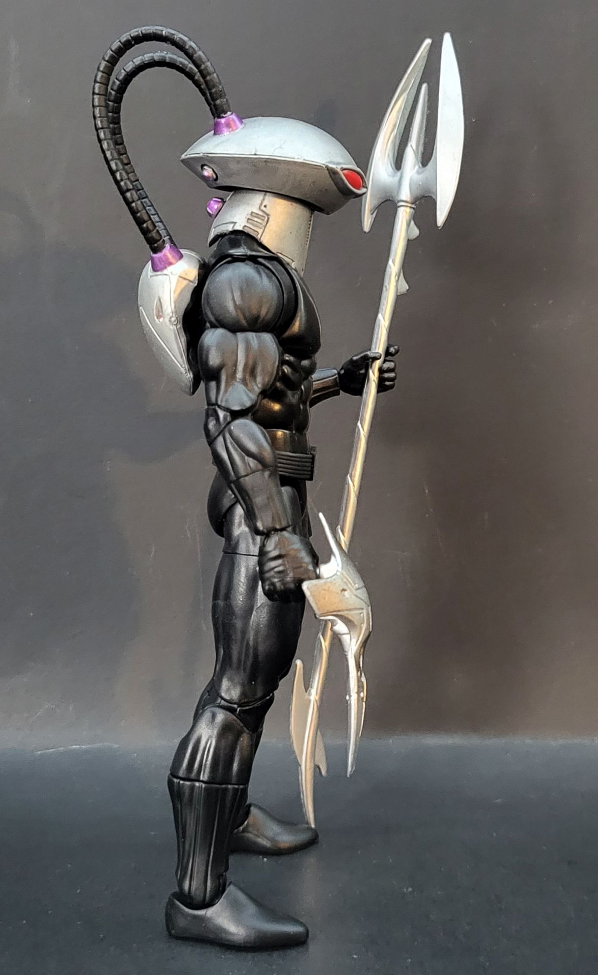 Custom-Black-Manta-06.jpg