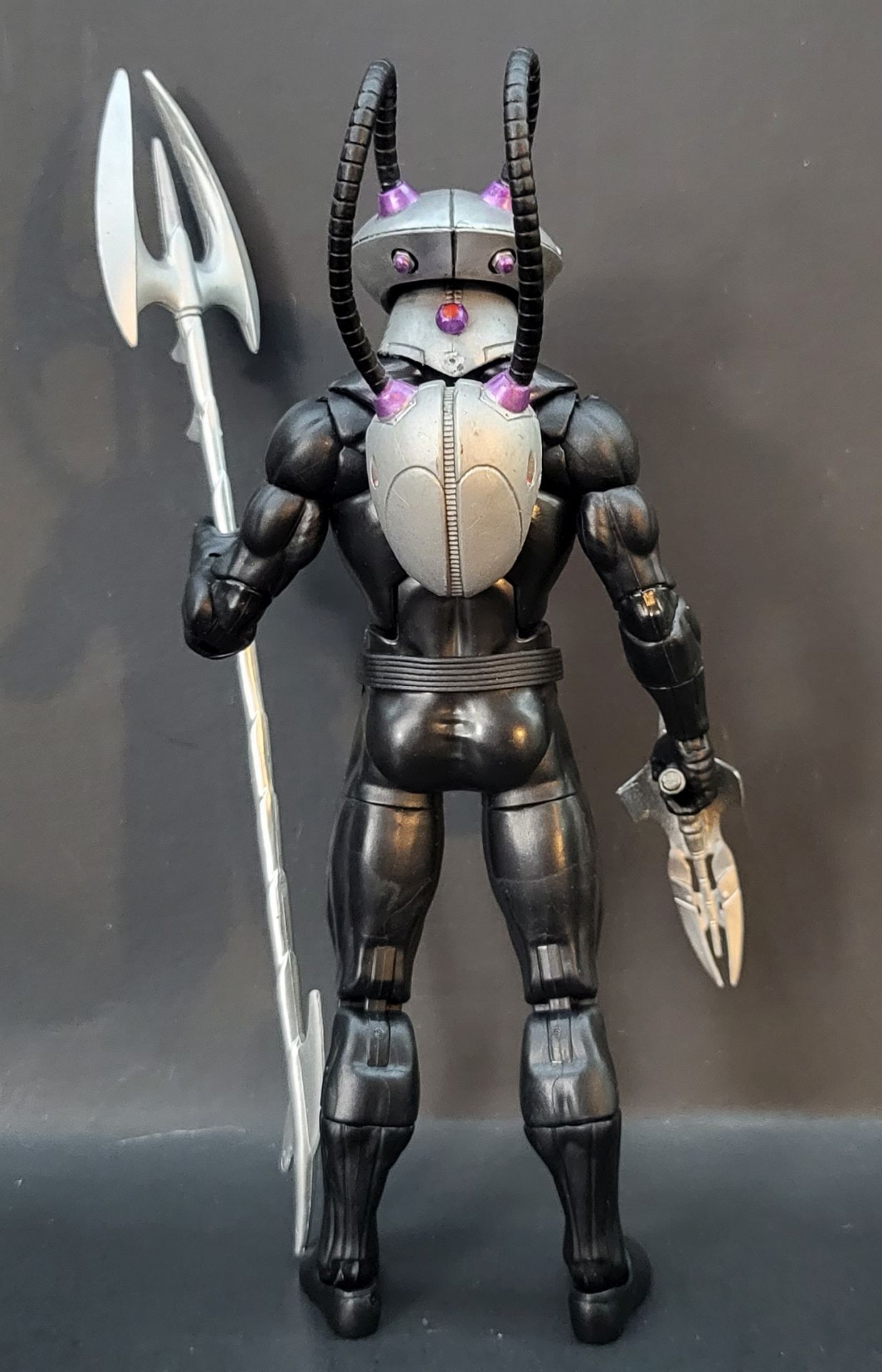 Custom-Black-Manta-07.jpg