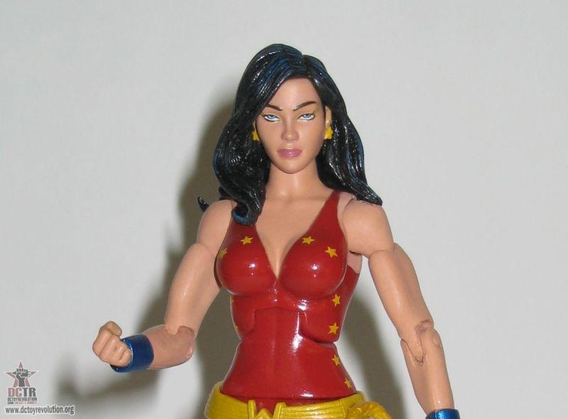 Donna Troy-03