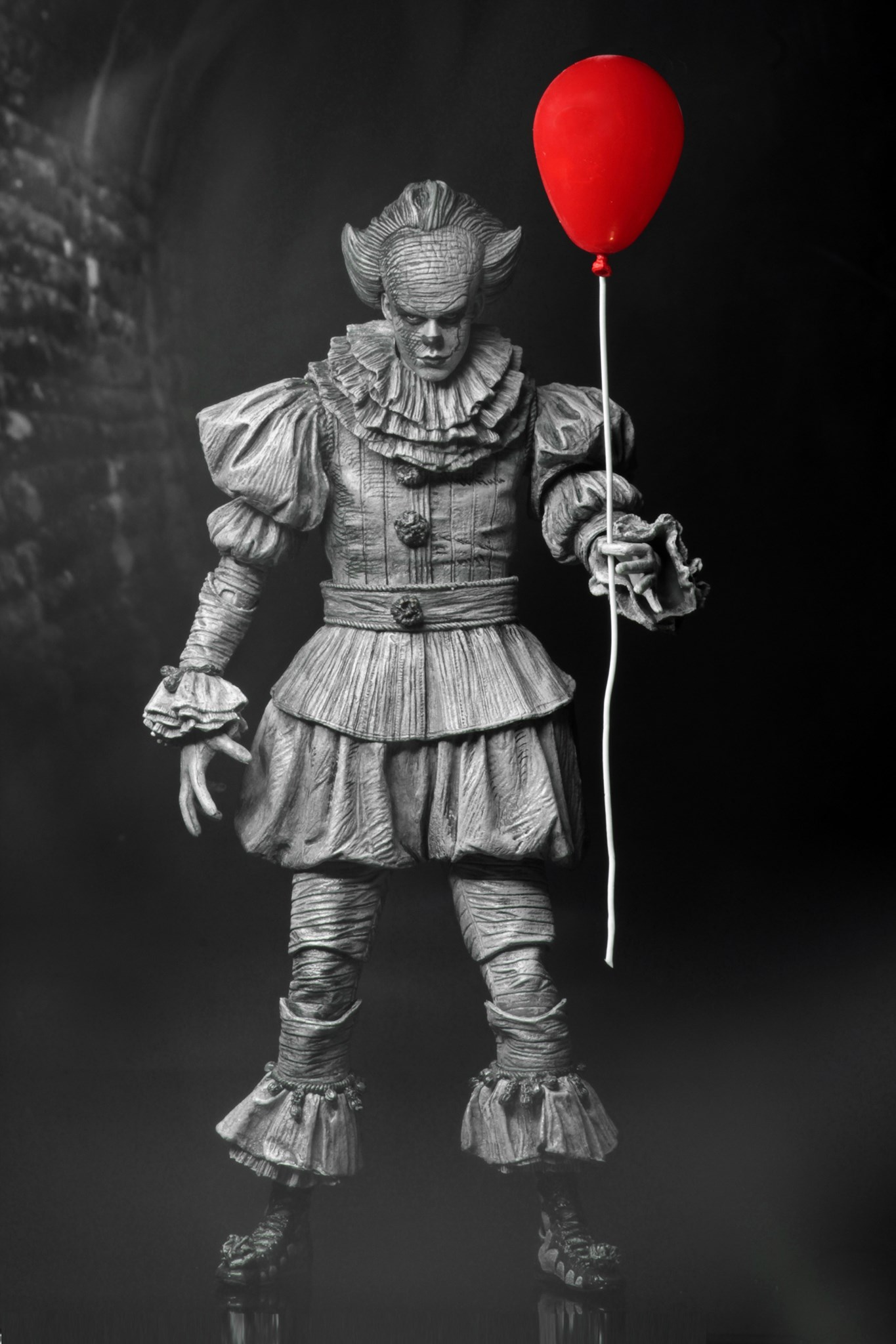 NECA-Pennywise-SDCC-015.jpg